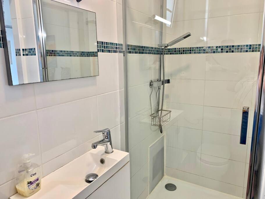 Blue Summer Vibes Mini Studio For Two, Ac, Parking, Beach At 50M, Spa Access -2 La Ciotat Dış mekan fotoğraf